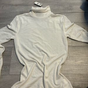 express turtle neck long sleeve